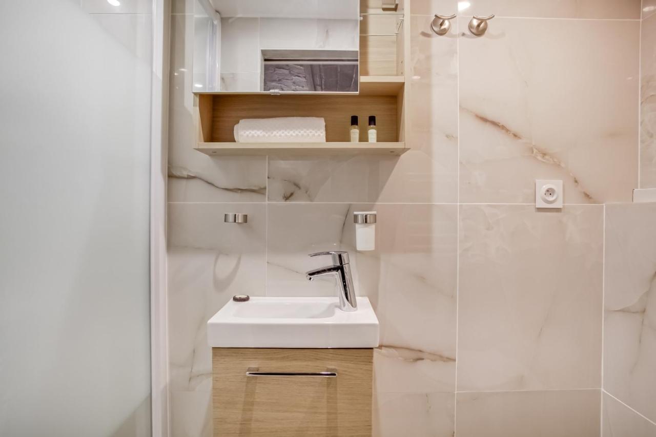 Flat For 4 Located In The Heart Of Paris Exterior foto
